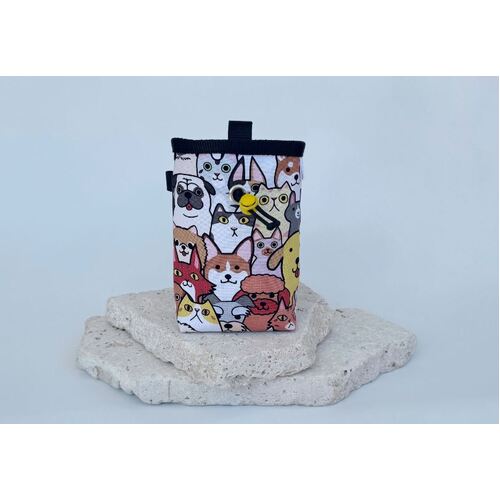 Nativa Handmade #5 Cats and Dogs Chalk Bag